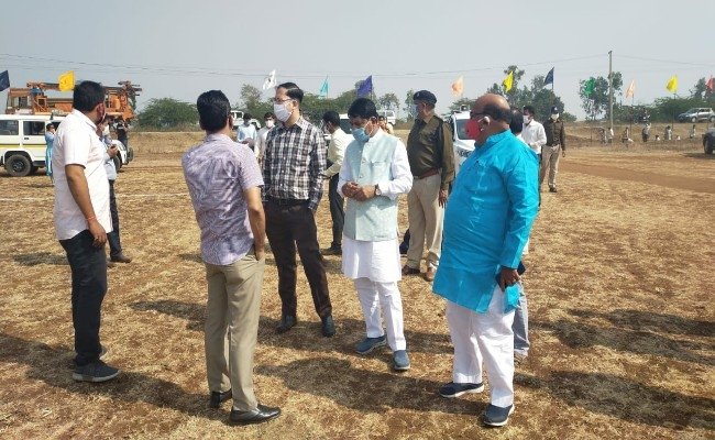 मुख्यमंत्री के राजपुर कार्यक्रम के लिए अधिकारियों ने किया कार्यक्रम स्थल का निरीक्षण 