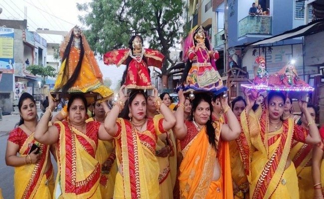 भजन व नृत्य कर वाणी समाज ने धुमधाम से मनाया गणगौर महोत्सव